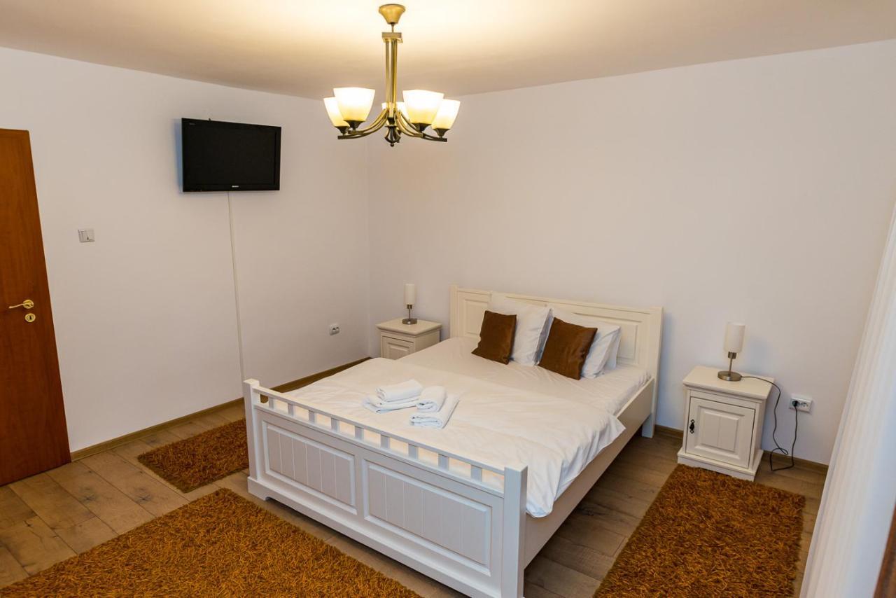 Casa Luca Ξενοδοχείο Moldova Noua Εξωτερικό φωτογραφία