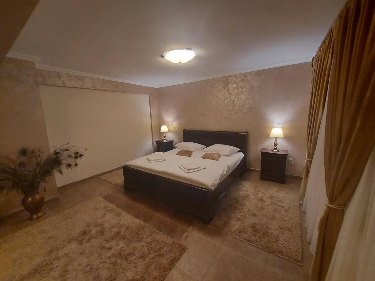 Casa Luca Ξενοδοχείο Moldova Noua Εξωτερικό φωτογραφία